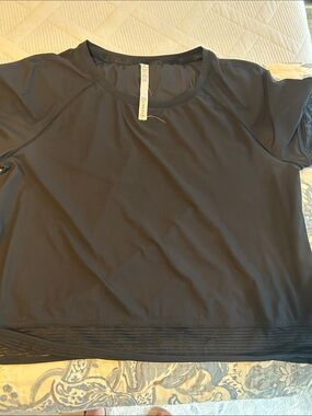 lululemon athletica Black Short-Sleeve Crew Neck Athletic Top